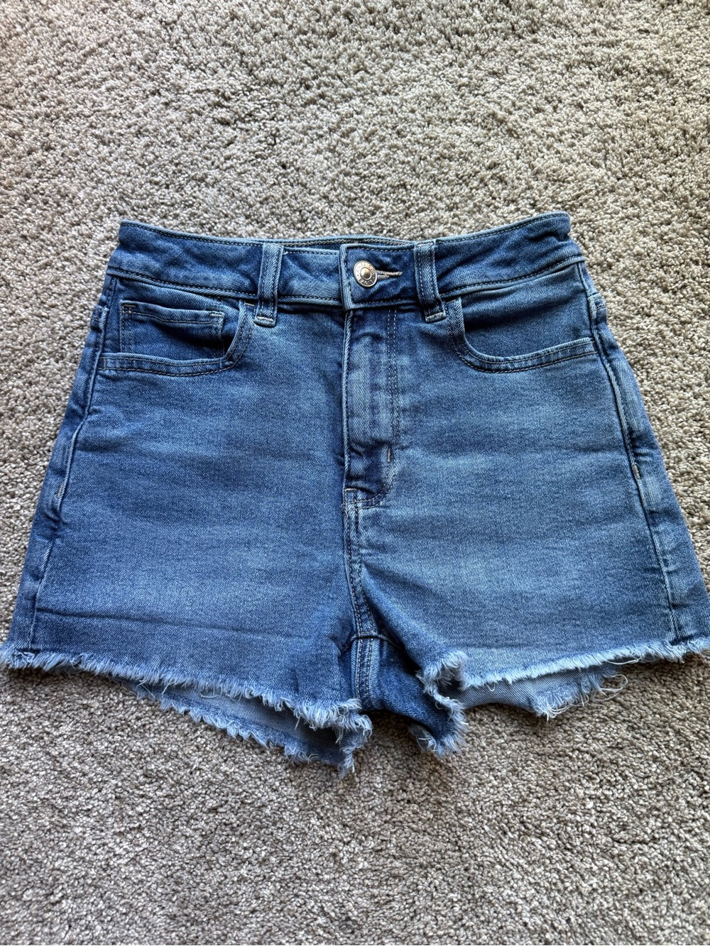 American Eagle Outfitters High-Waisted Mom Shorts Women’s 00 Light Blue Wash